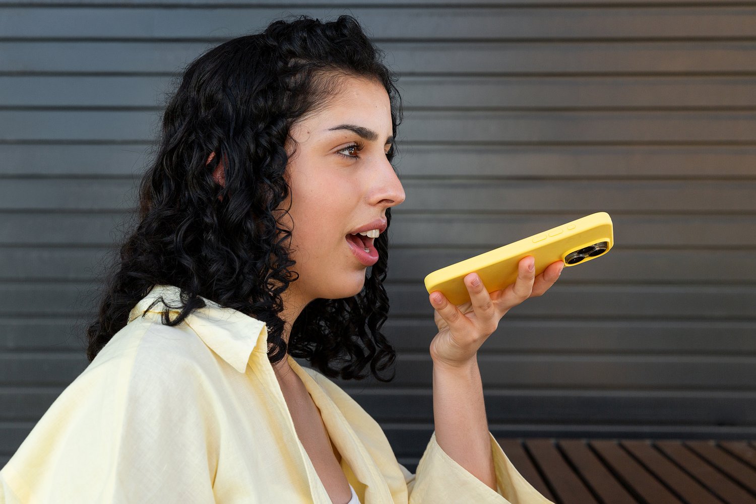 Miss Manners: Can I correct people’s grammar when they dictate texts in the waiting room?