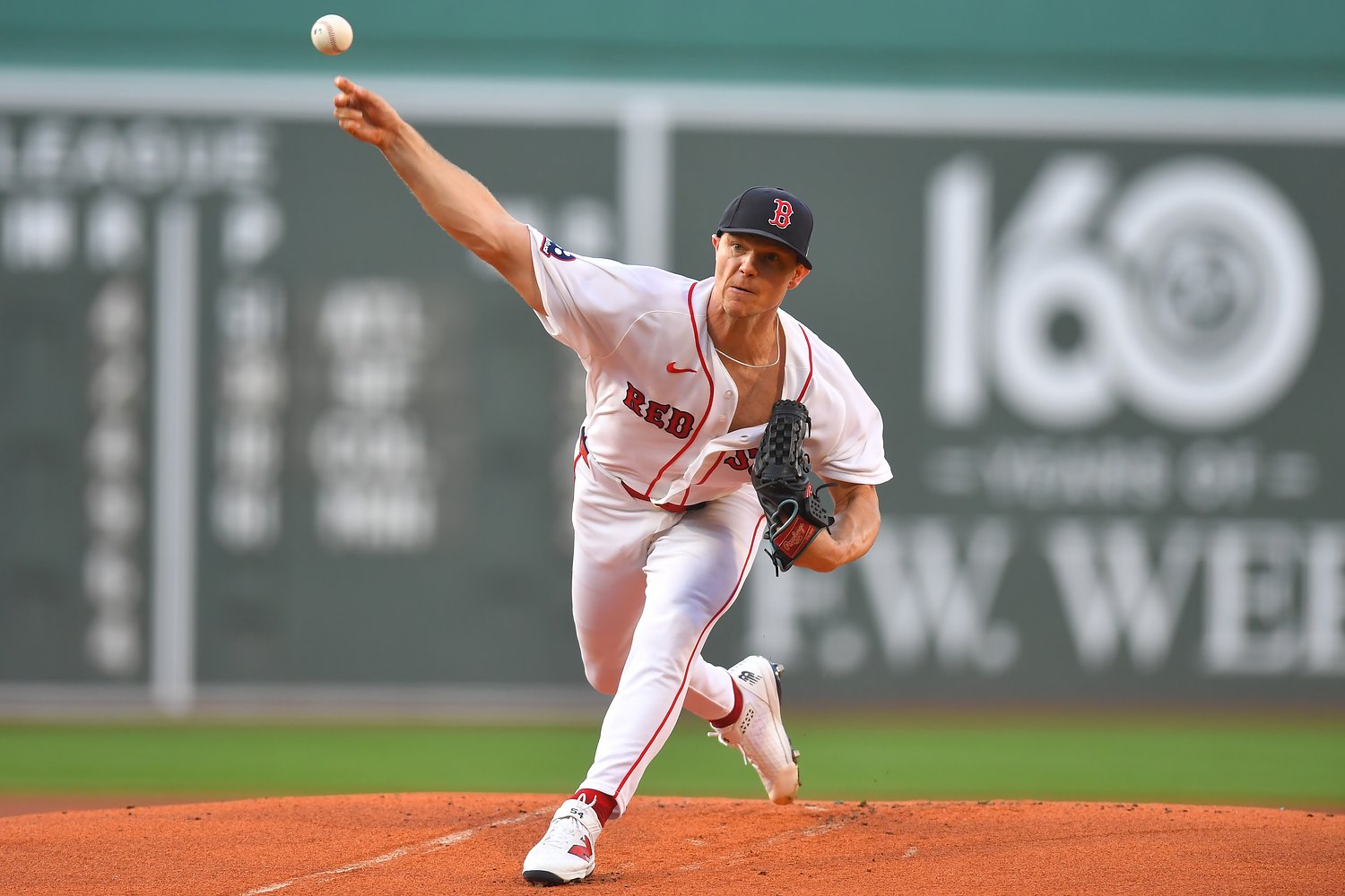 Red Sox reactions: Sonny Gray takes no-hit bid into 8th, Boston rallies to win crazy game