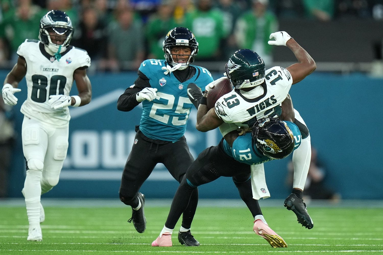 Sirianni takes blame for late-game decisions in Philly's 19-17 loss to Jaguars in London
