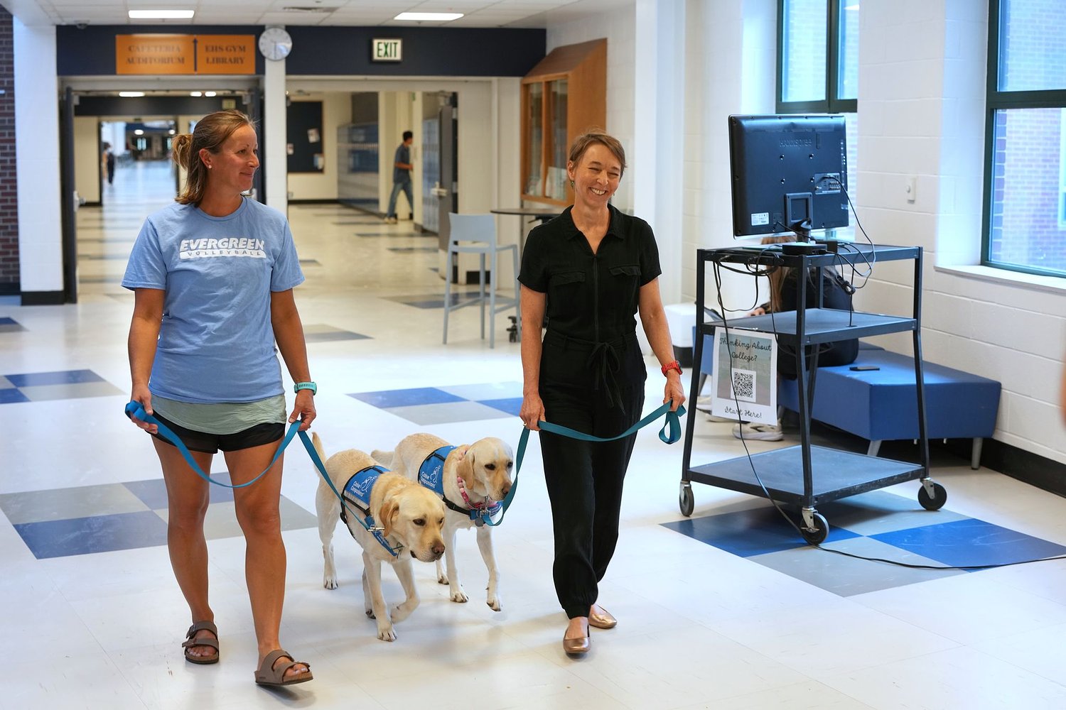 Therapy dogs bring calm and joy to students following shooting at Colorado high school