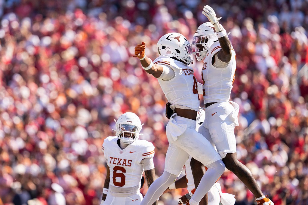 AP Top 25 poised for new No. 1 after Oklahoma upsets Texas