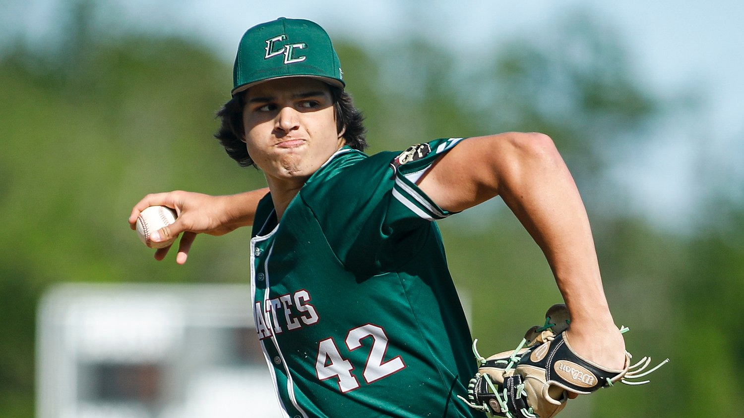 Phillies take 6-foot-5 right-hander for team’s second N.J. selection at 2026 MLB Draft