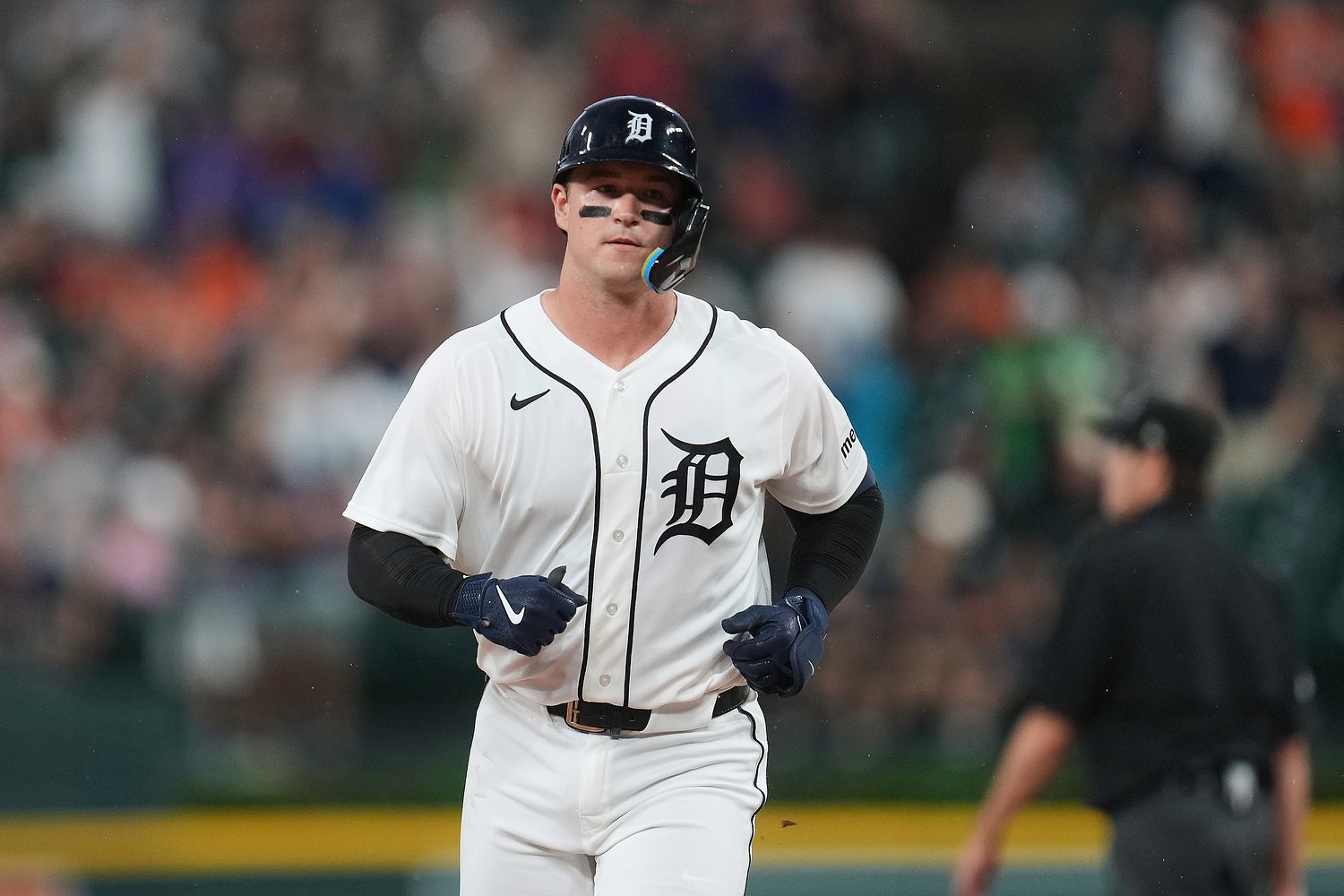 Tigers’ Dillon Dingler undergoes testing after leaving with hand injury
