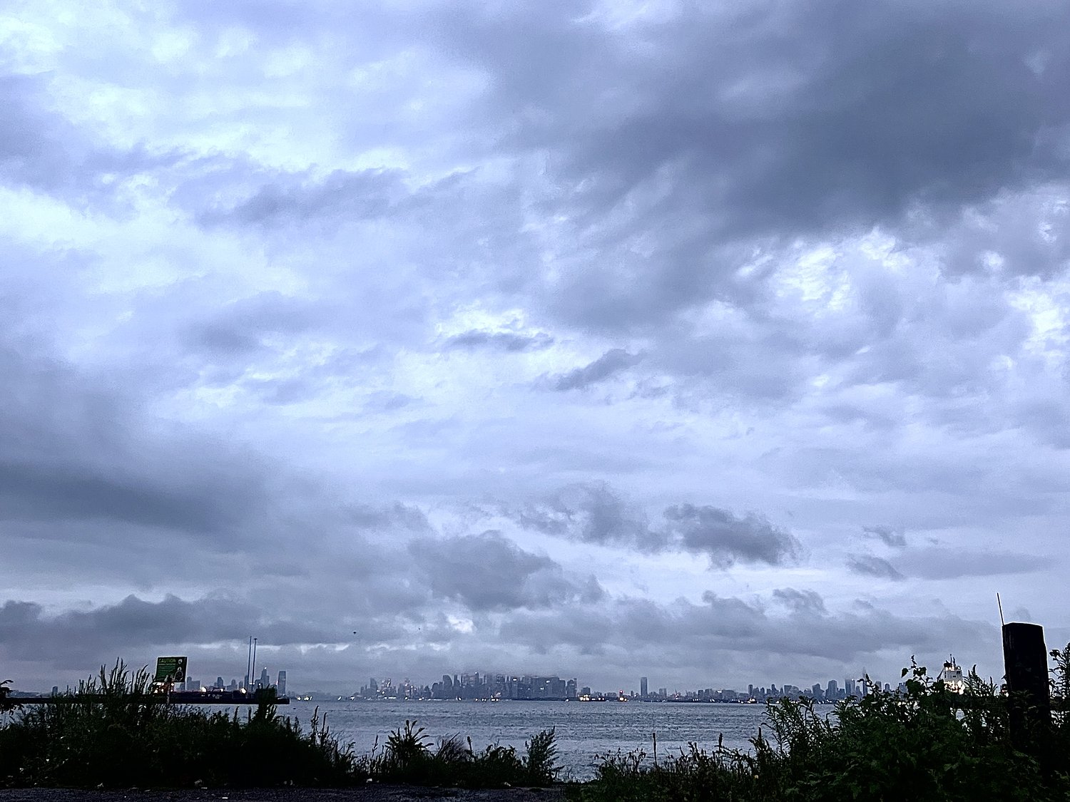 NYC weather: Cool Sunday, warmer Monday ahead