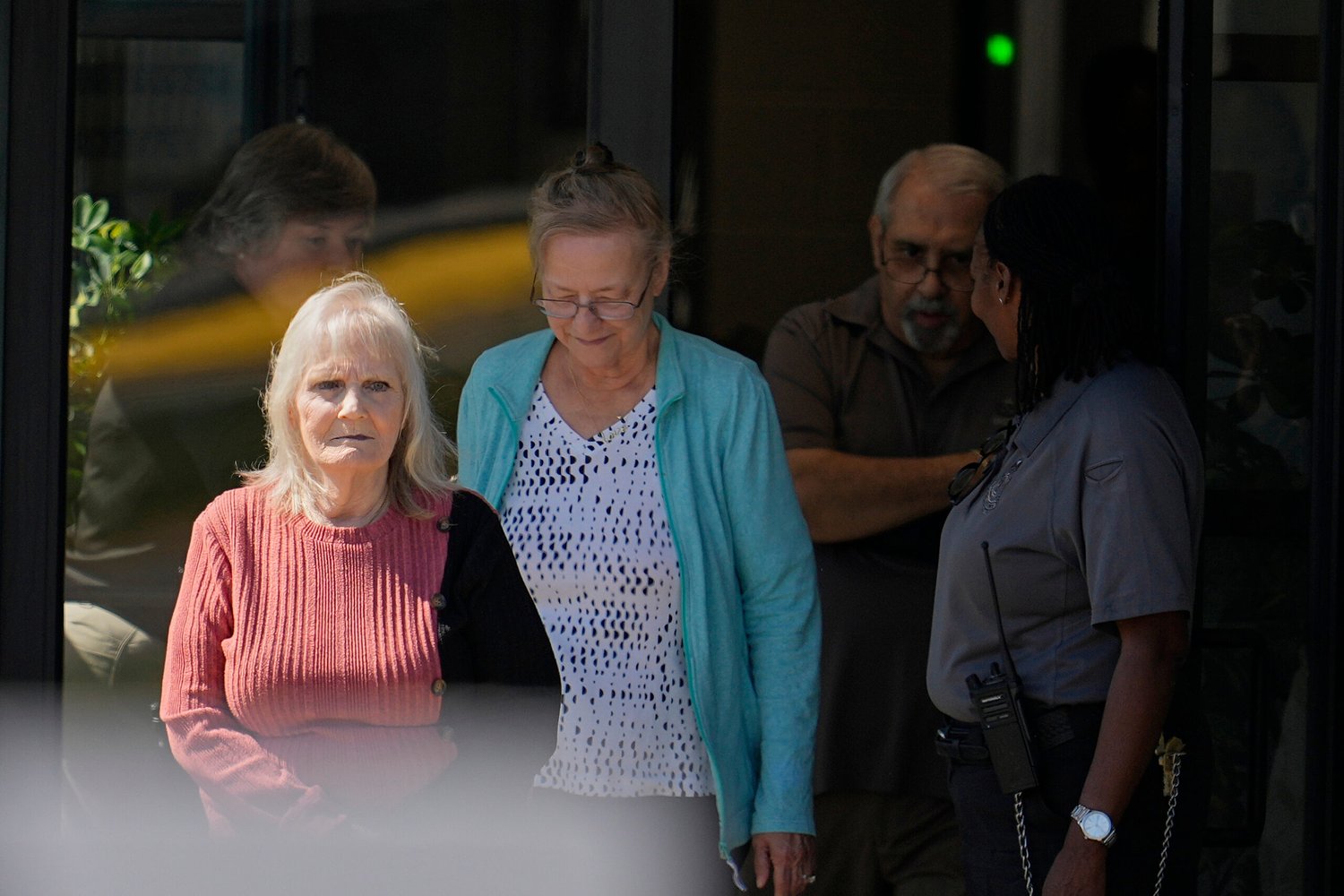 Christa Pike is alive a day after Tennessee’s failed attempt to execute her, her lawyers say