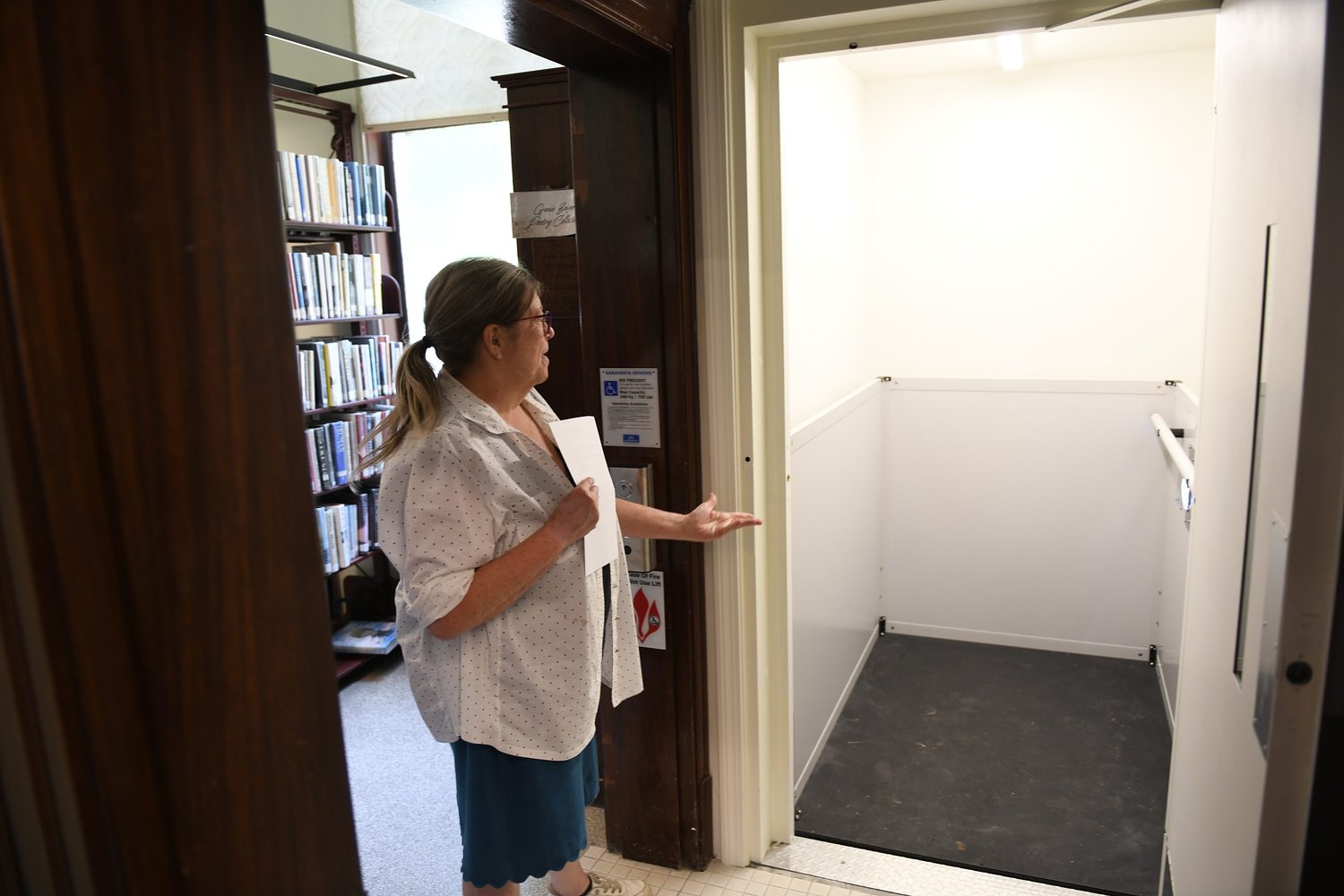 New wheelchair lift at Arms Library in Shelburne Falls now operational