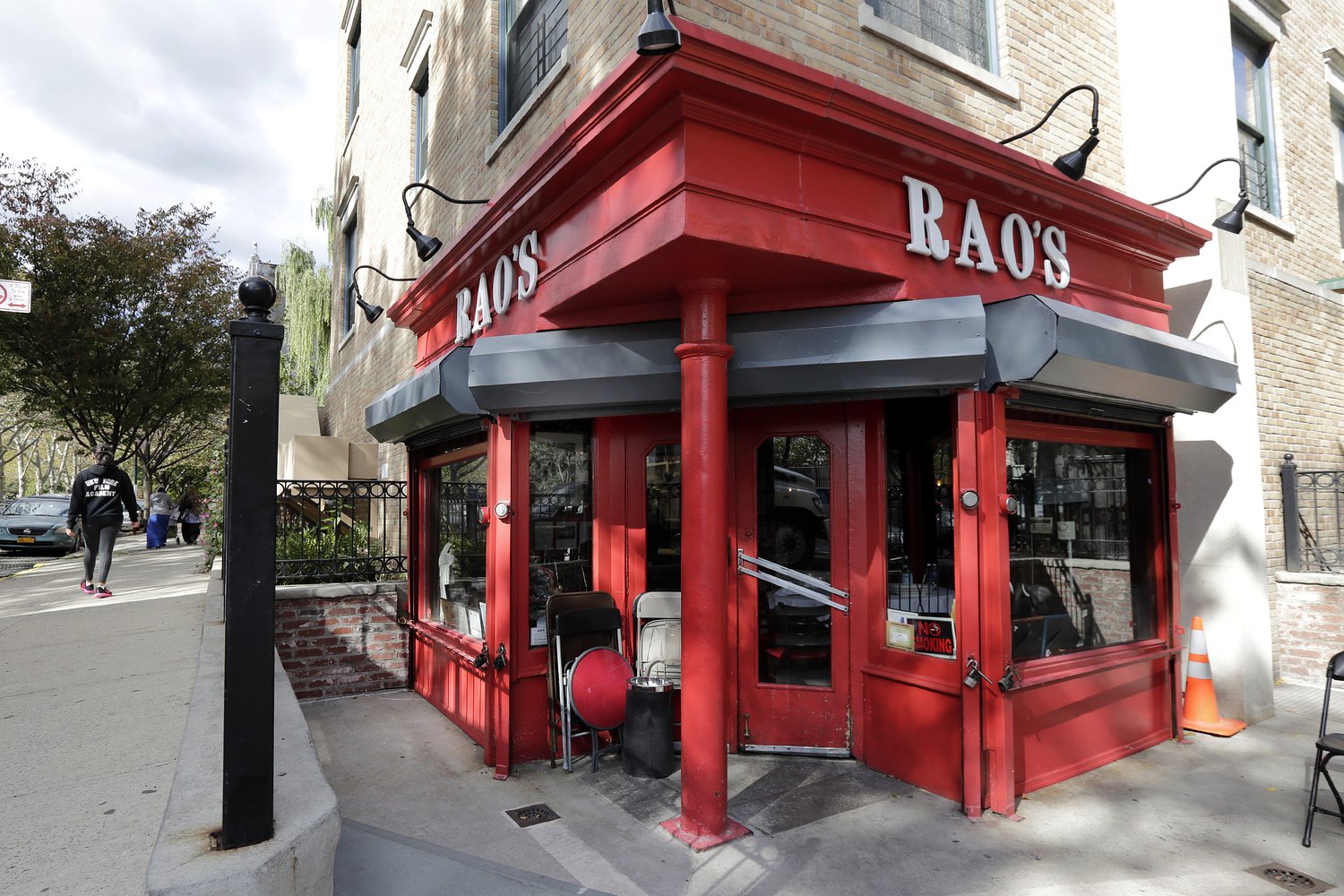 A reservation at this legendary NYC restaurant just sold for thousands at auction