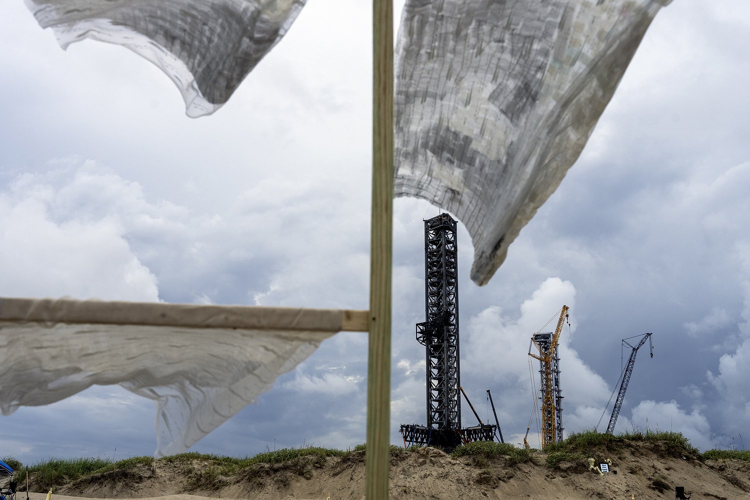 Texas parks department fights to withhold draft agenda amid fears of Boca Chica sale to SpaceX
