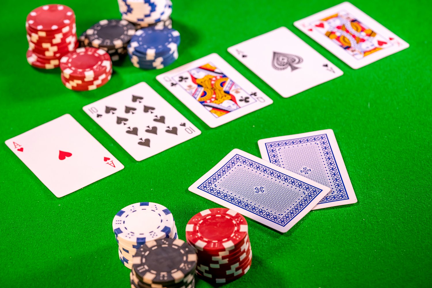 New England casino player wins over $20K on table games