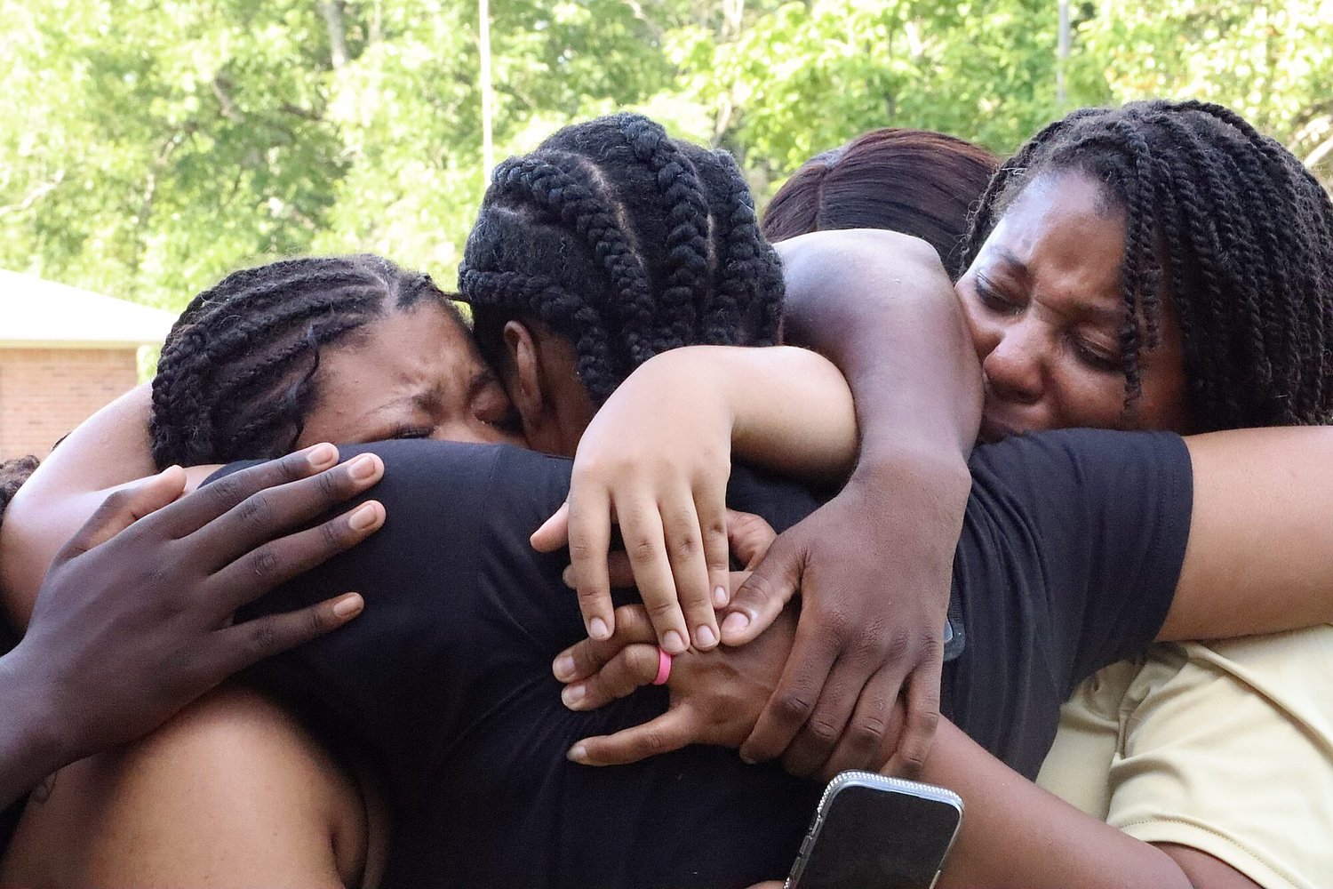 Tameshia Shelton is freed from prison after 11 years. Court said DA failed to prove guilt 'beyond a reasonable doubt' in murder case