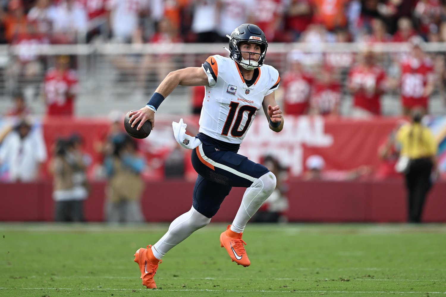 How to watch Seahawks vs. Broncos NFL game on Prime Video tonight: Time, free live stream