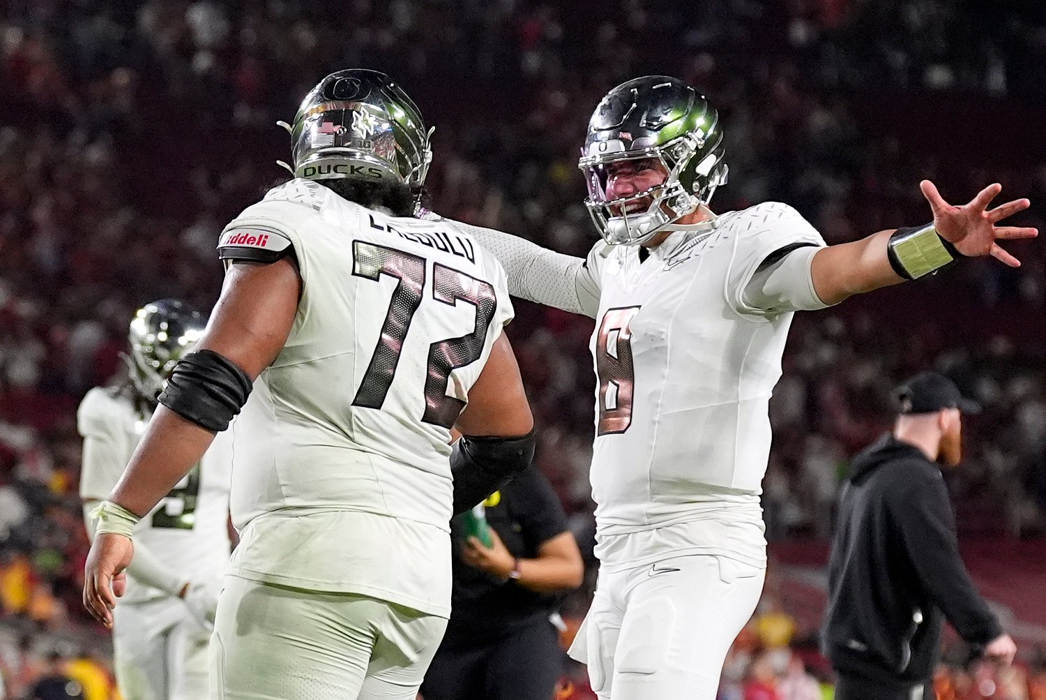 Oregon Ducks mailbag: Dylan Raiola expectations, slowing UCLA’s offense