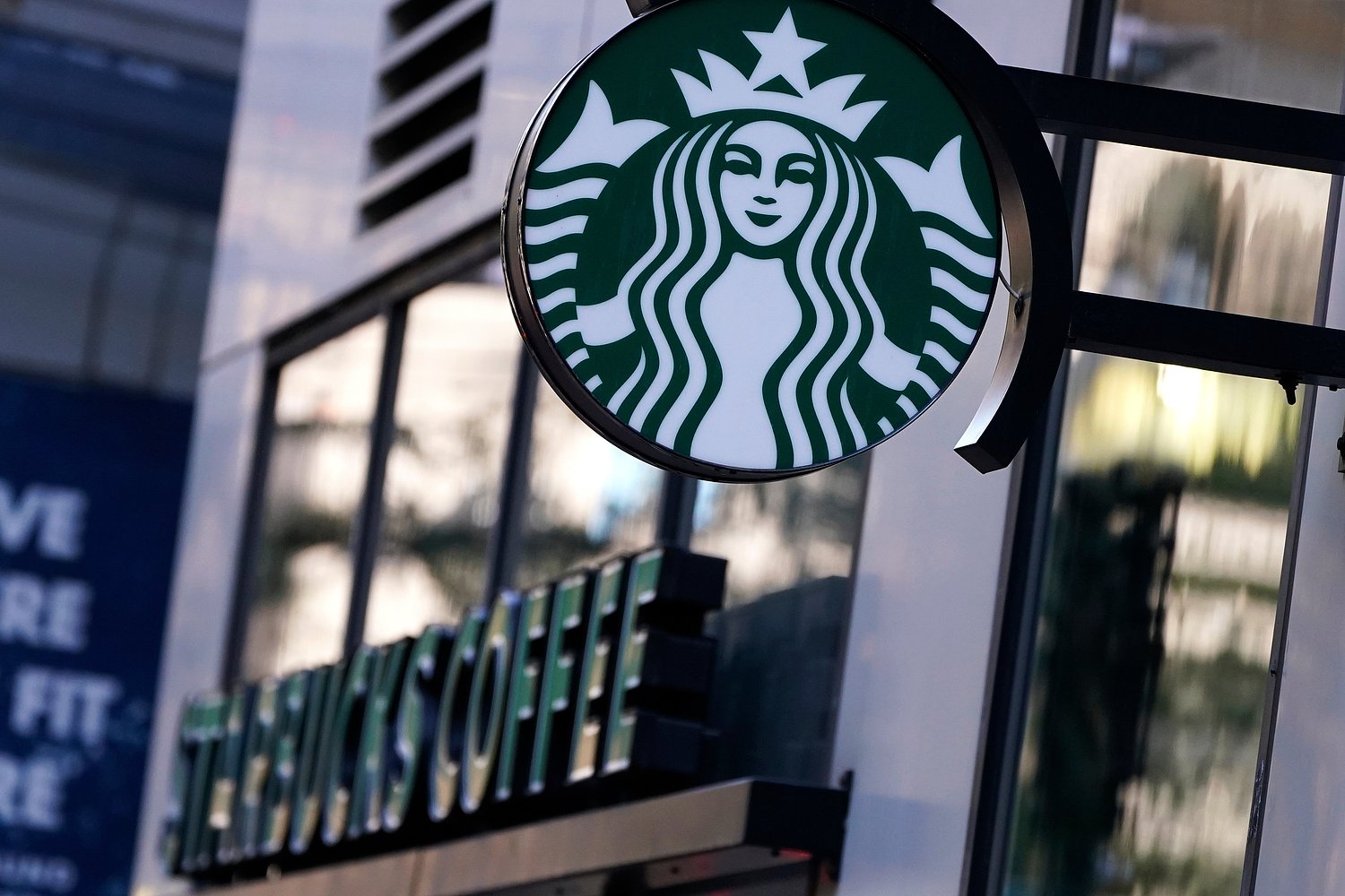 Starbucks just dropped its 2026 holiday menu and fans are furious about 1 missing drink