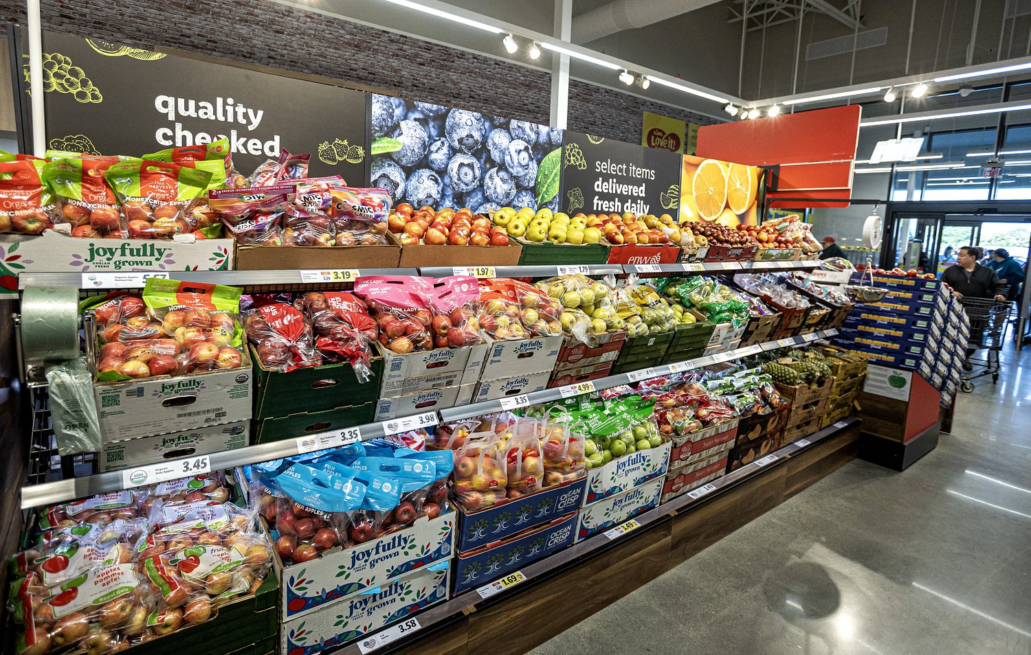 This beloved discount grocer with a cult following just opened another NYC location: Here’s what we know