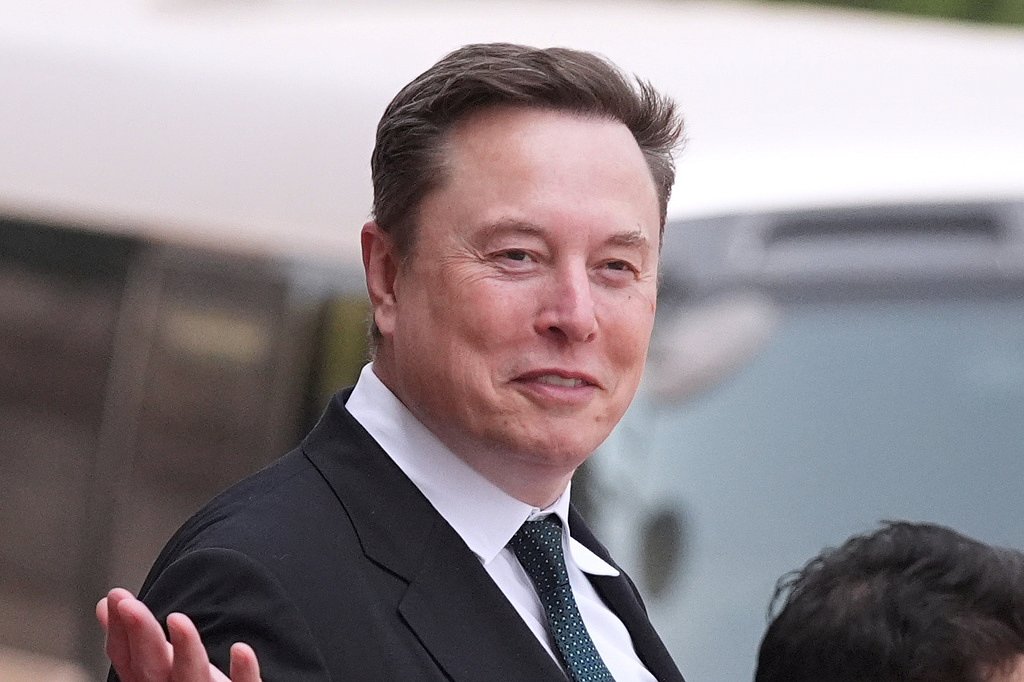 Musk gave $5 million to back Ramaswamy. Here’s where else his 2026 political money went