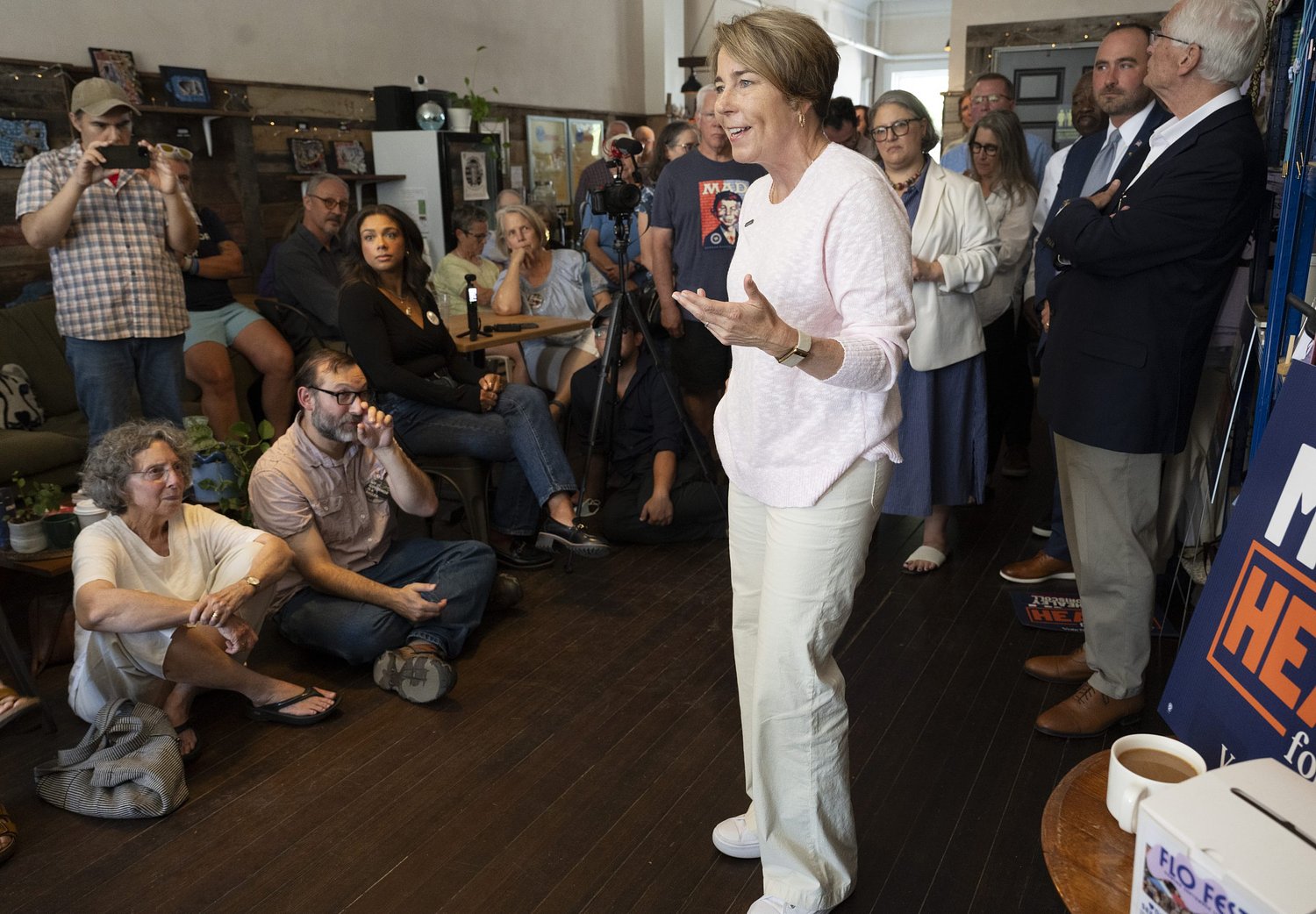 Gov. Healey stumps in Northampton to discuss affordability, federal cuts ahead of November election