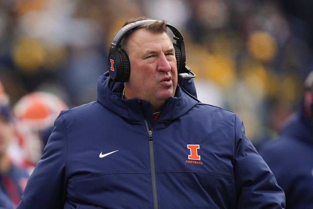 Big Ten football coach shares heartbreaking news