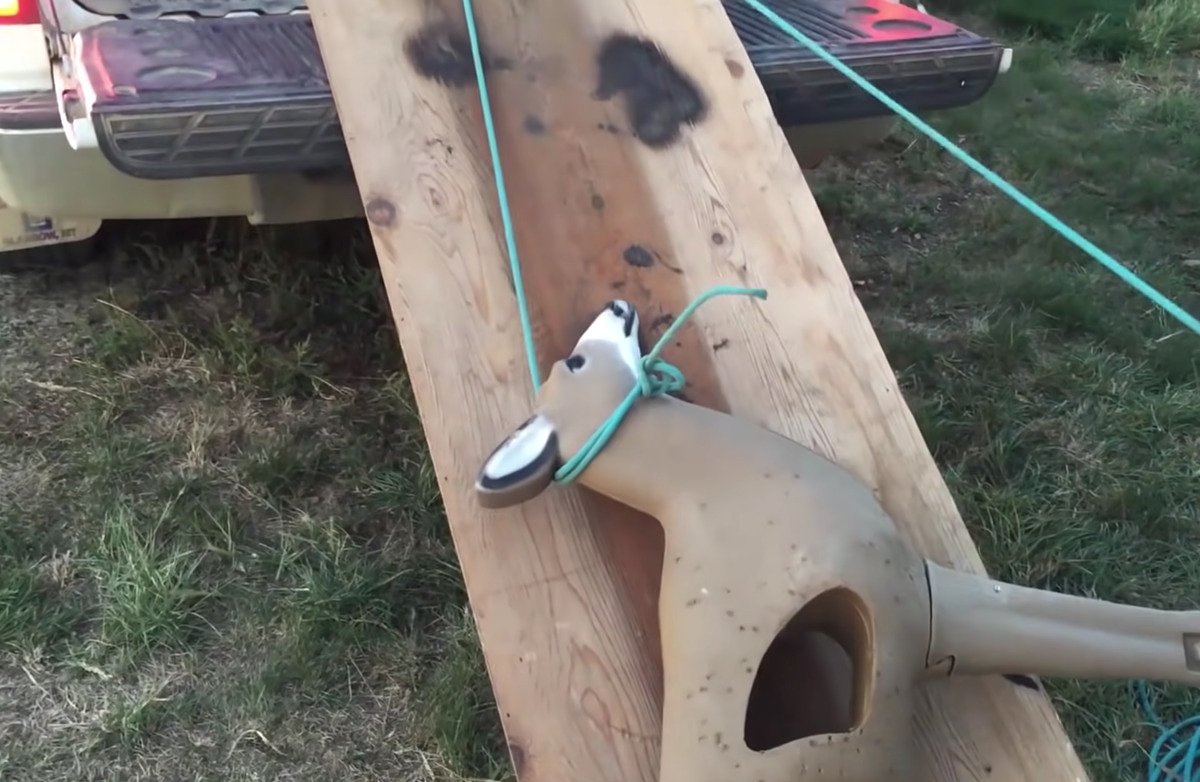 How to load a deer onto the bed of a truck by yourself