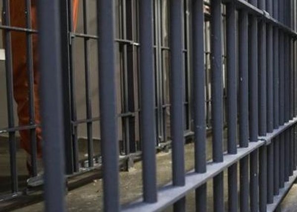 Inmate escapes Northern Michigan jail, captured in swamp behind country club