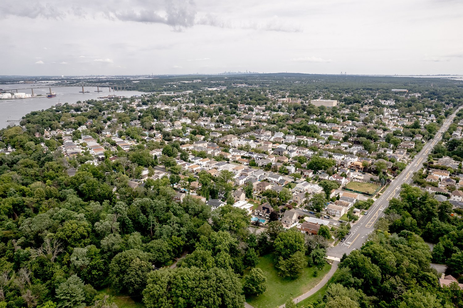 Staten Island councilmembers slam Mayor Mamdani for skipping pied-à-terre hearing