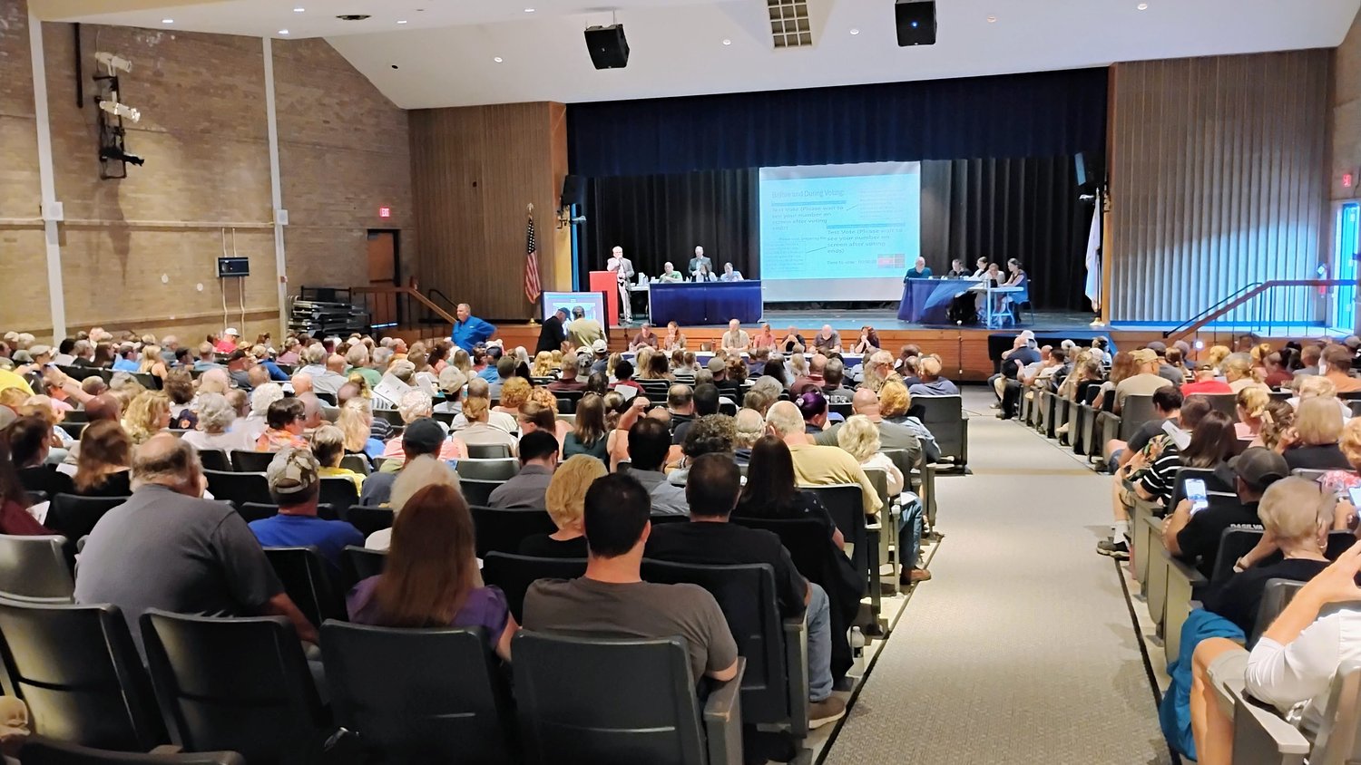 Narragansett Regional School District budget passes by 10-vote margin