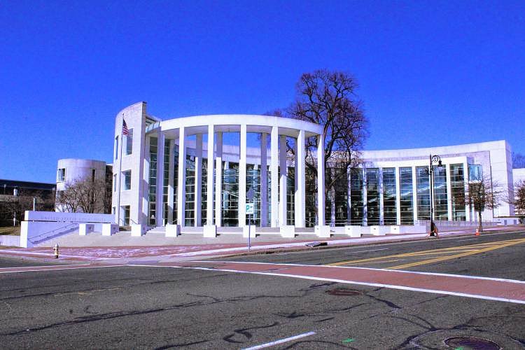 Amherst man admits to violent threats against police, public