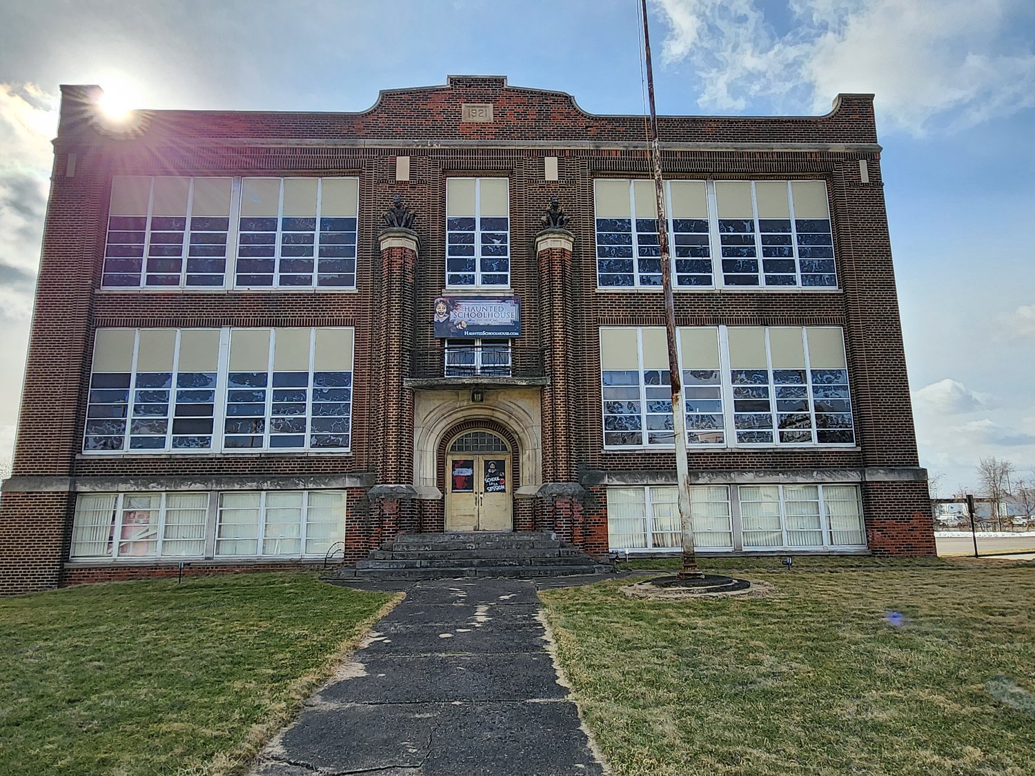 Akron’s Haunted Schoolhouse & Haunted Laboratory open for spooky season