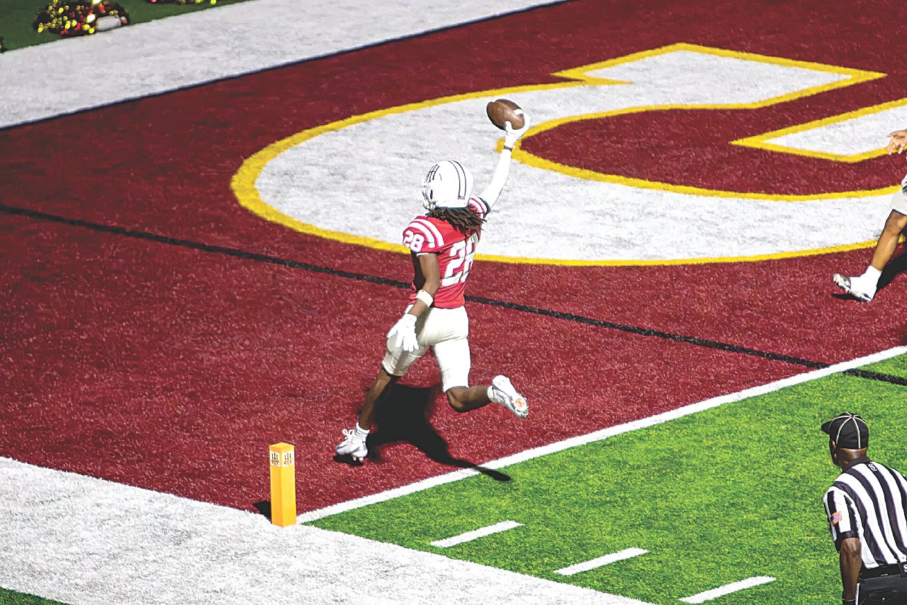 Mayor breaks tie to deny Holy Innocents' homecoming permit