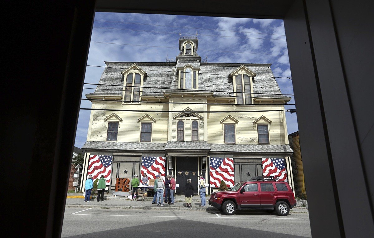 Maine foundation to sell artist Robert Indiana’s former home and other property on Vinalhaven