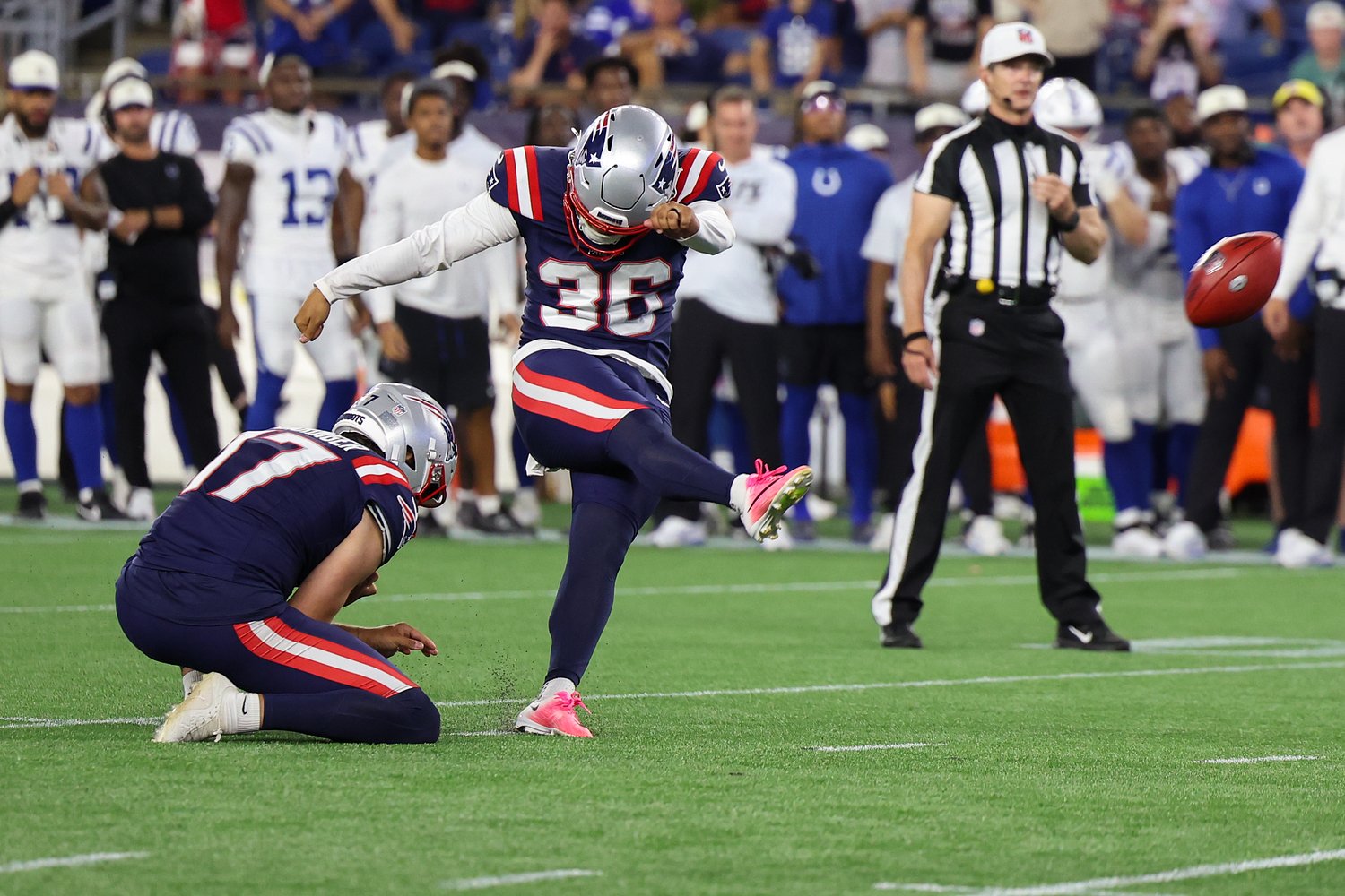 Mike Vrabel delivers blunt message after Patriots kicker misses three field goals