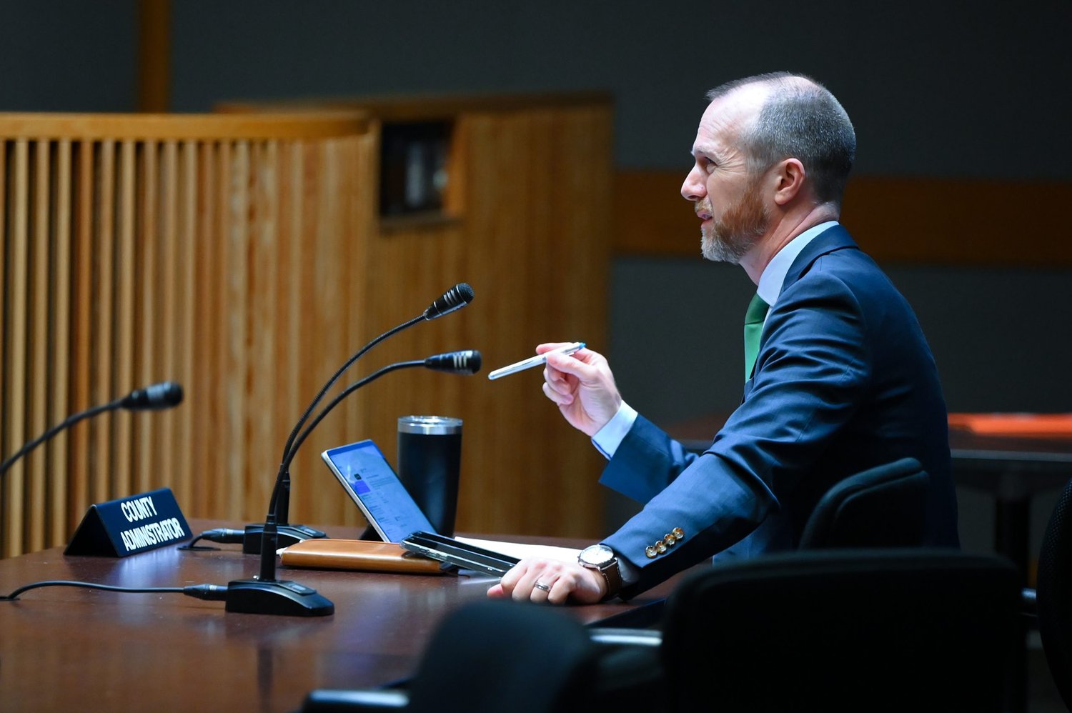 Commissioners OK agreements for county administrator, county counsel to leave jobs