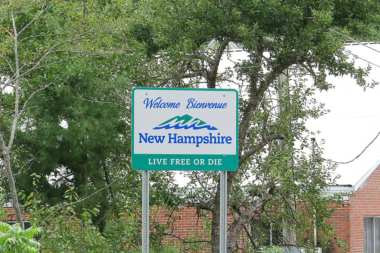 UNH survey finds a quarter of Granite Staters are considering moving away