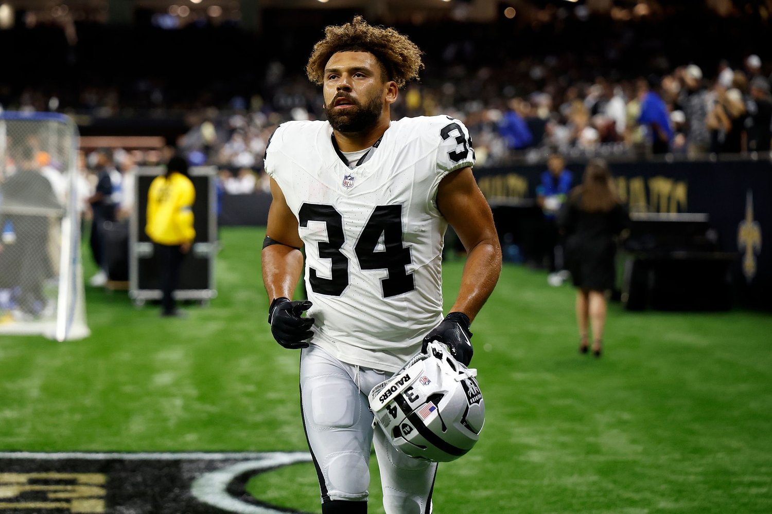 Old-school fullback position gets modern makeover for the few NFL teams that use it