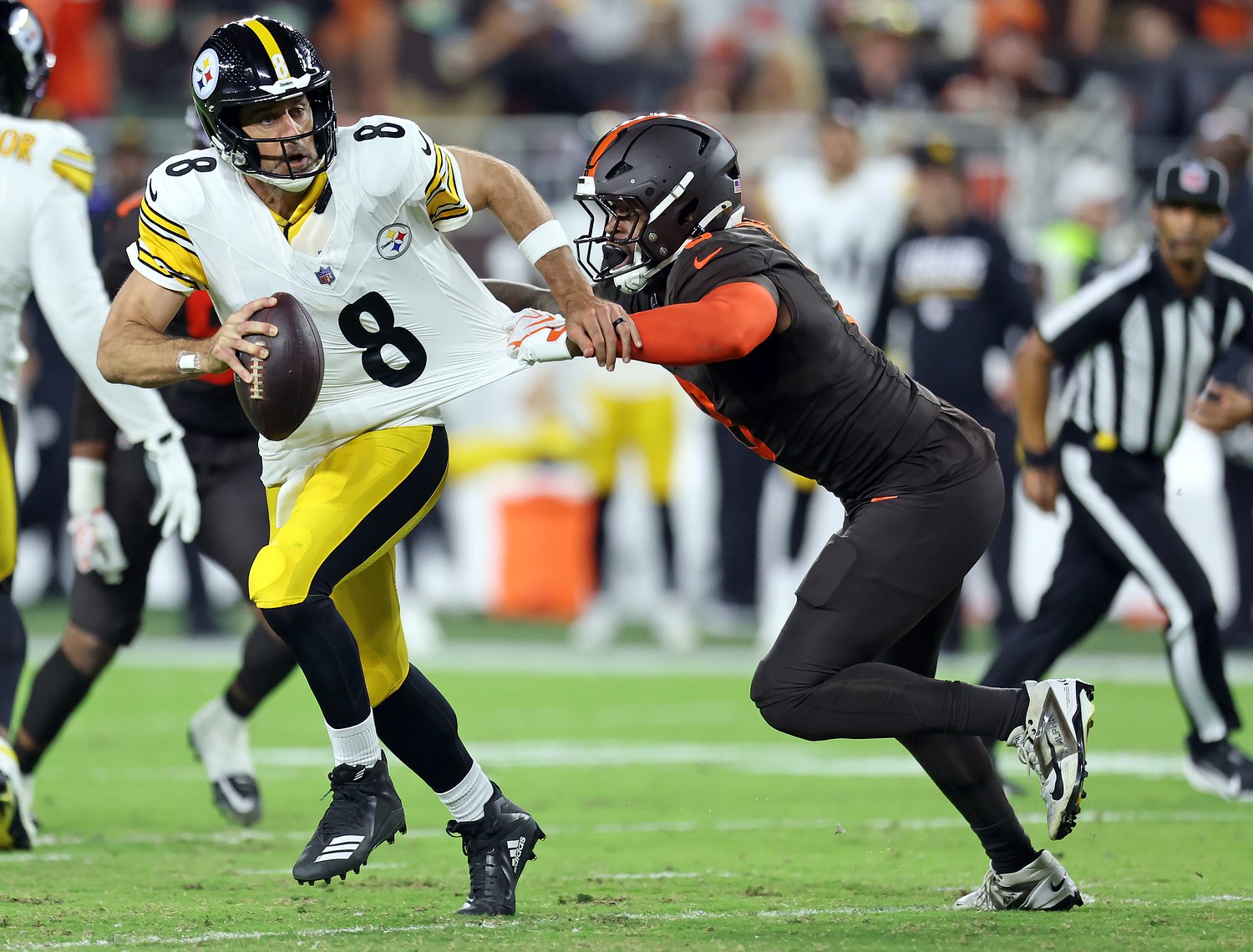 Todd Monken cautions against Browns hurting Browns in Pittsburgh after chippy 1st meeting and Jared Verse saying the Steelers played dirty: Takeaways