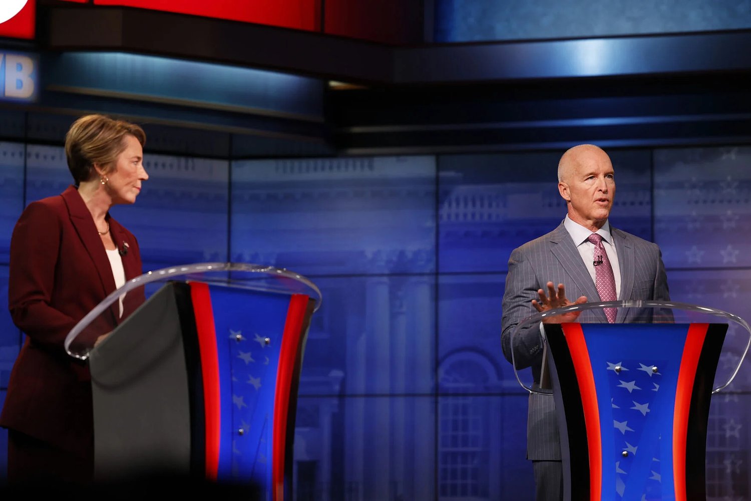 Affordability, accountability dominate Healey-Minogue finale