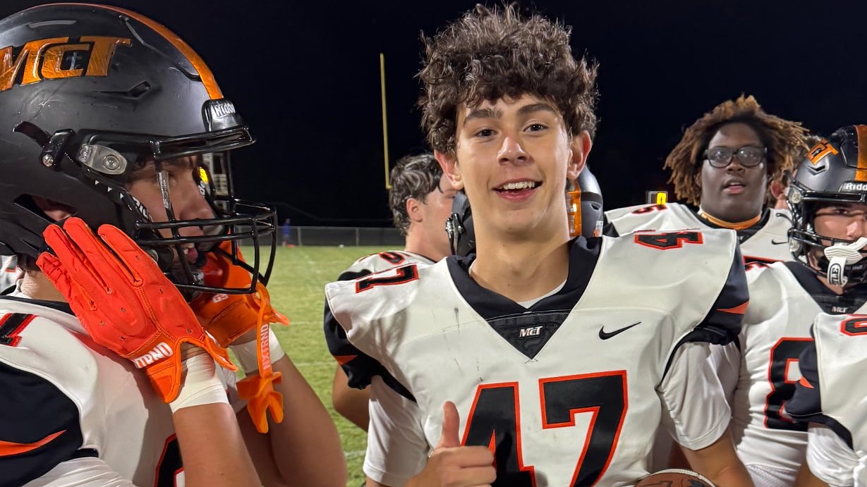 Ride the wind: Ollie Poiroux boots McGill-Toolen past Montgomery Catholic in closing seconds