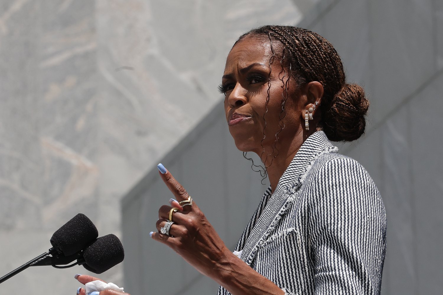 Michelle Obama lowers boom on Trump over White House renovations