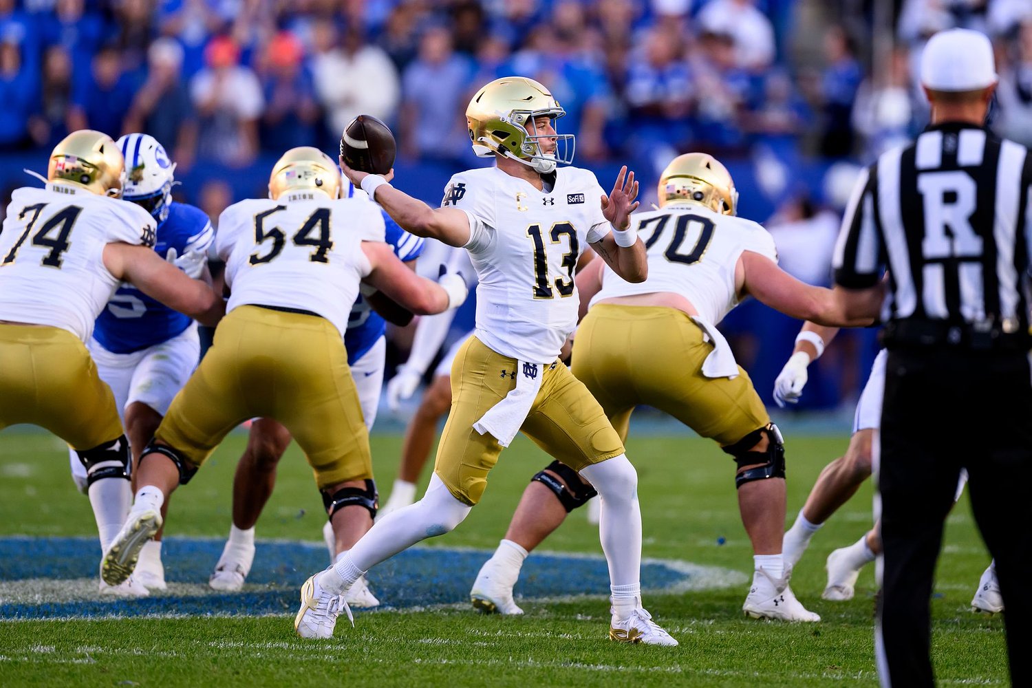 Bachmeier leads winning drive, No. 8 BYU outlasts No. 2 Notre Dame 28-24