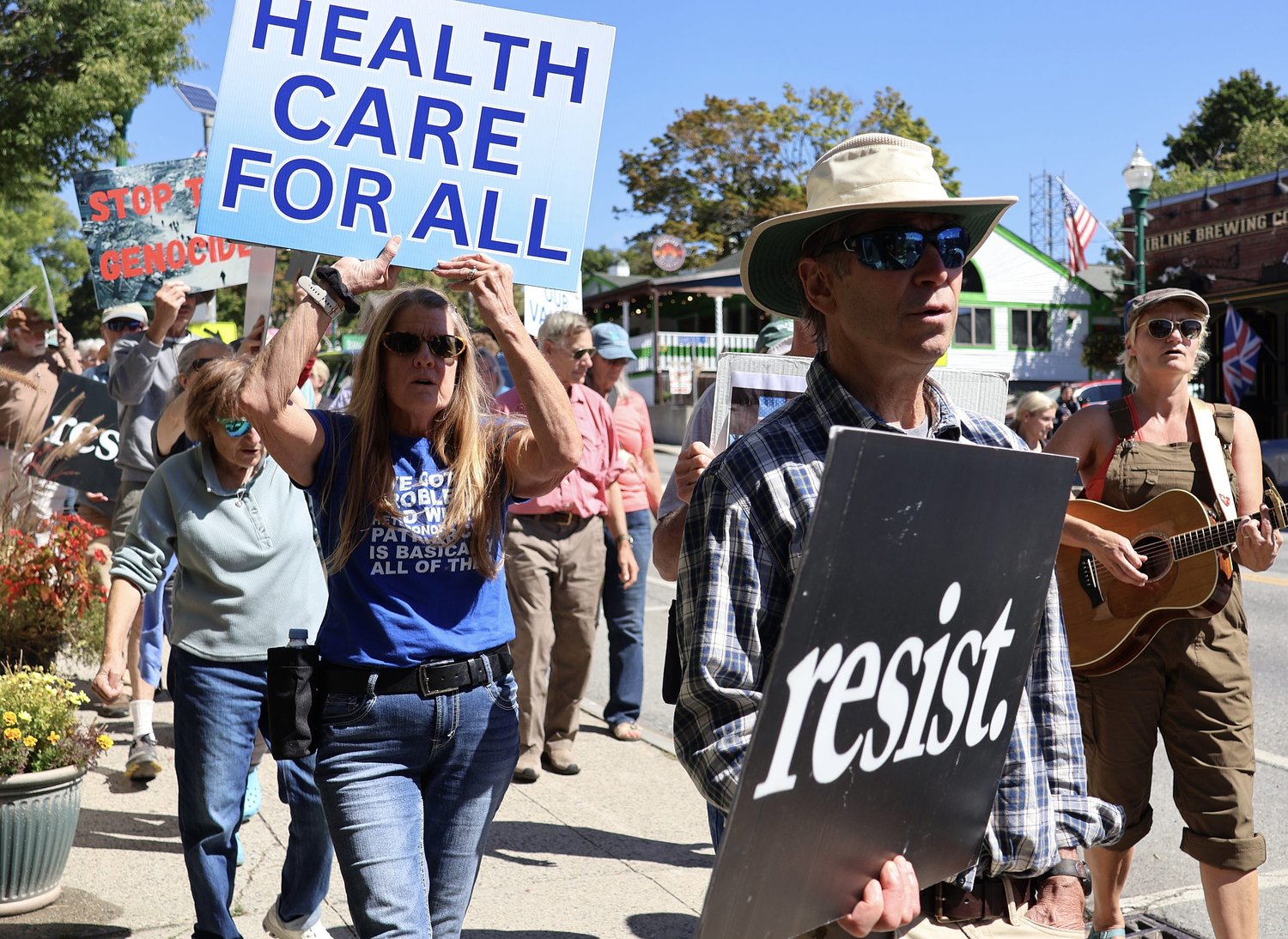 Affordability, gloom and Trump anxiety shape Maine’s Labor Day rallies 