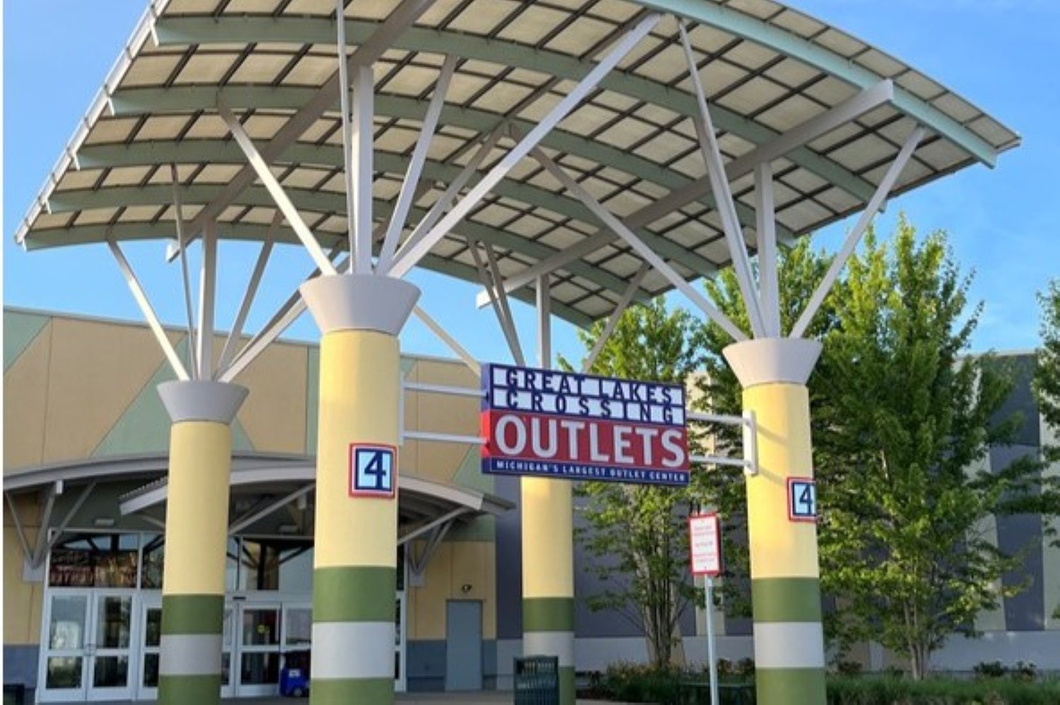 Security amped up after fatal shooting at Michigan shopping mall