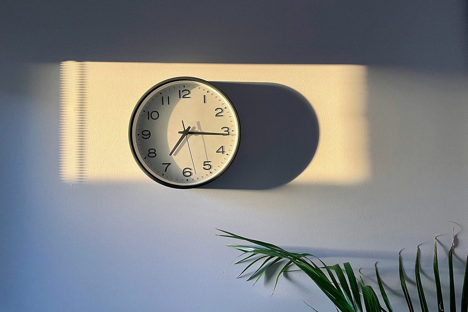 Orthodox Jewish groups oppose daylight saving bill, argue it would disrupt prayer