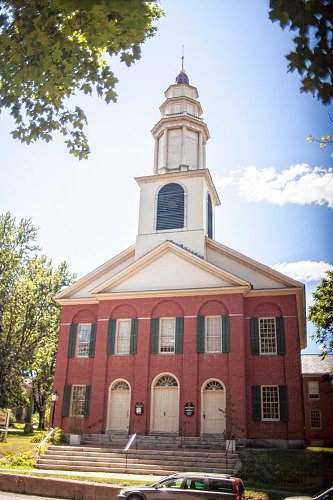 Pianist, oboist team up for next Brick Church Music Series concert in Deerfield