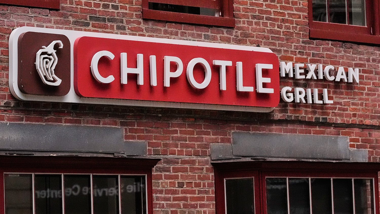When is Chipotle doing its free quesadilla promotion?
