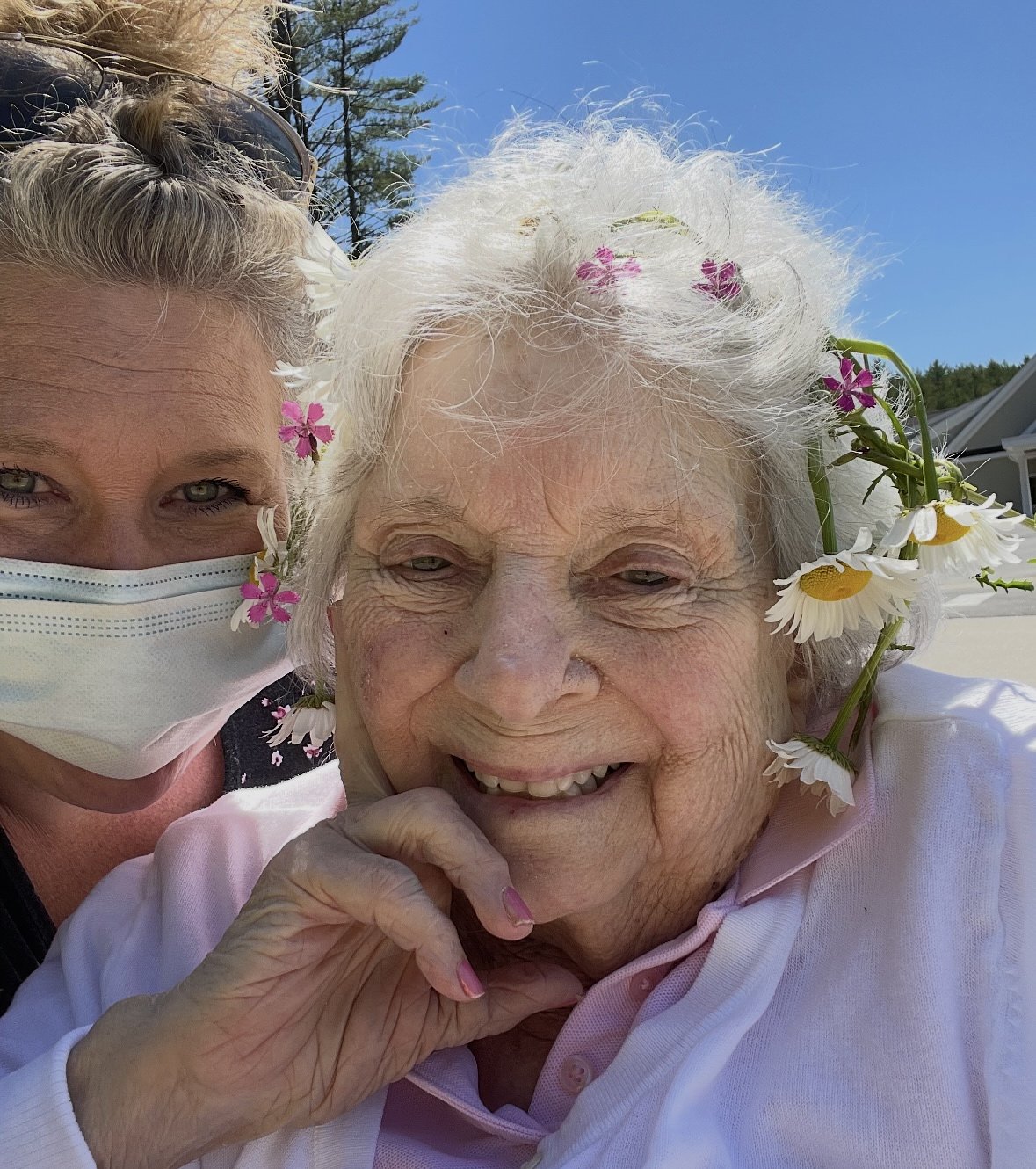 Hometown Hero: Terri Nolte brings joy to people who need help