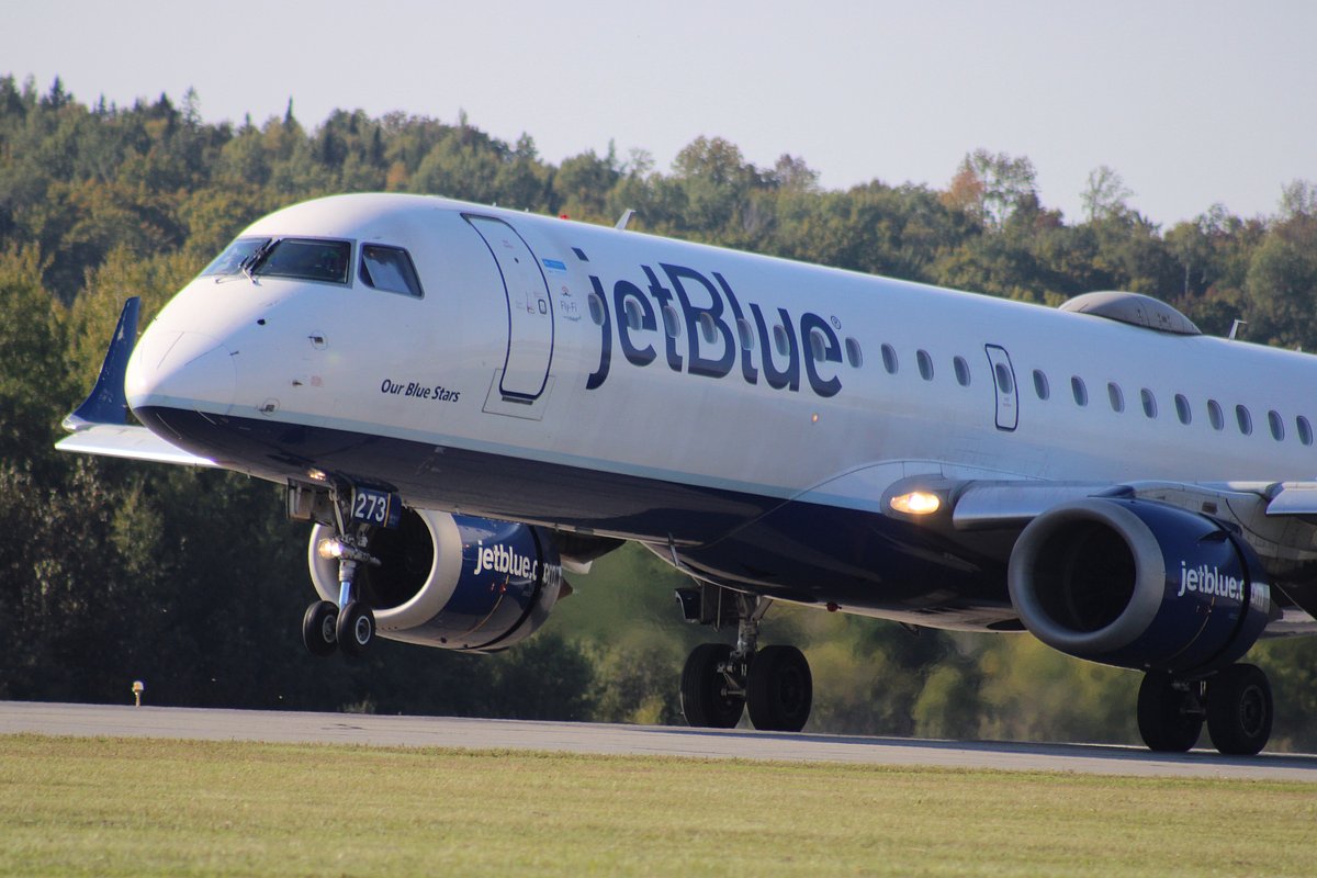 JetBlue awarded two-year contract to continue serving Presque Isle’s airport