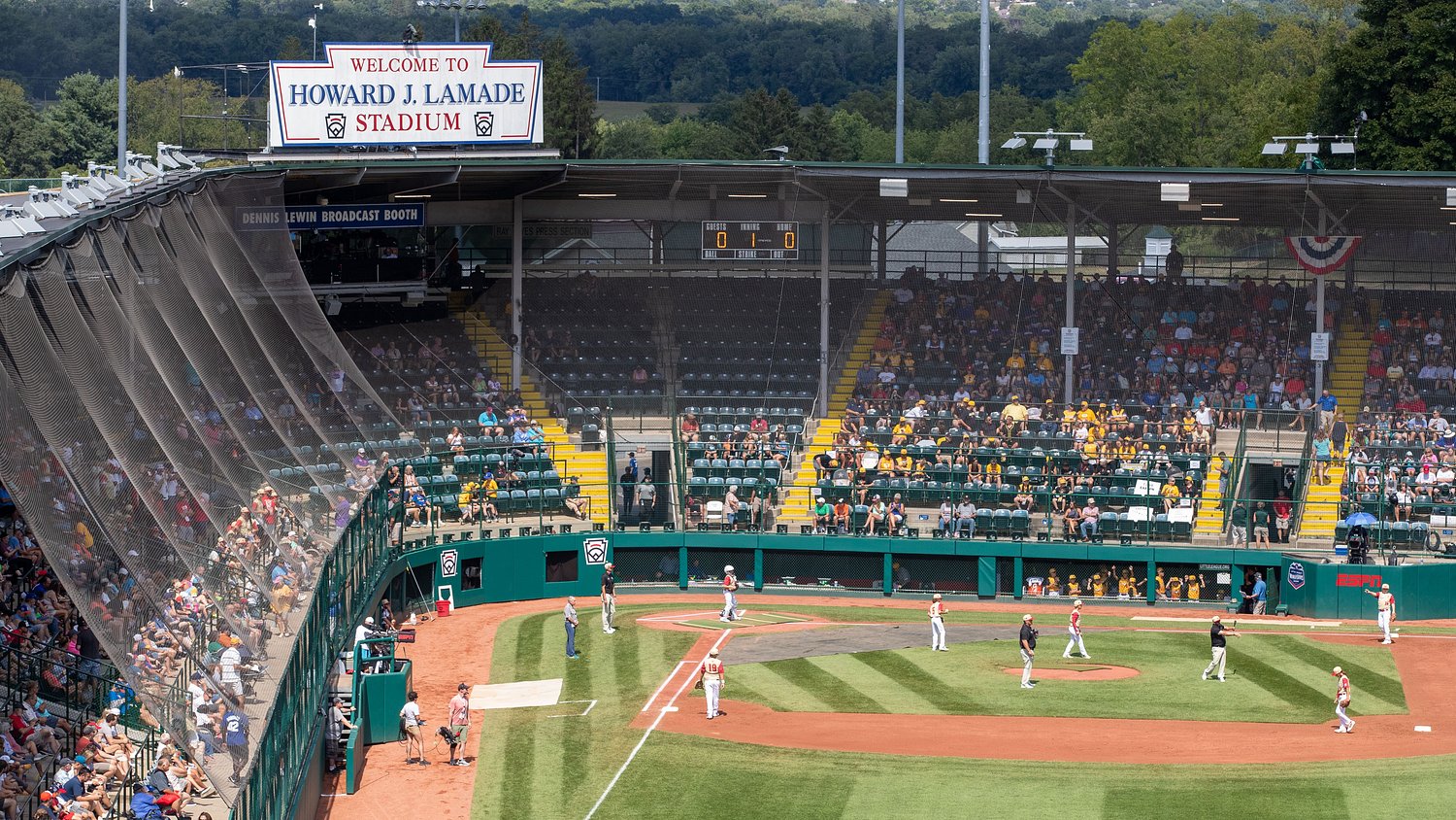 Former MLB pitcher’s daughter leads Alabama boys to Little League World Series