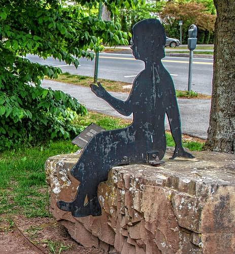 Emily Dickinson metal silhouette goes missing in Amherst