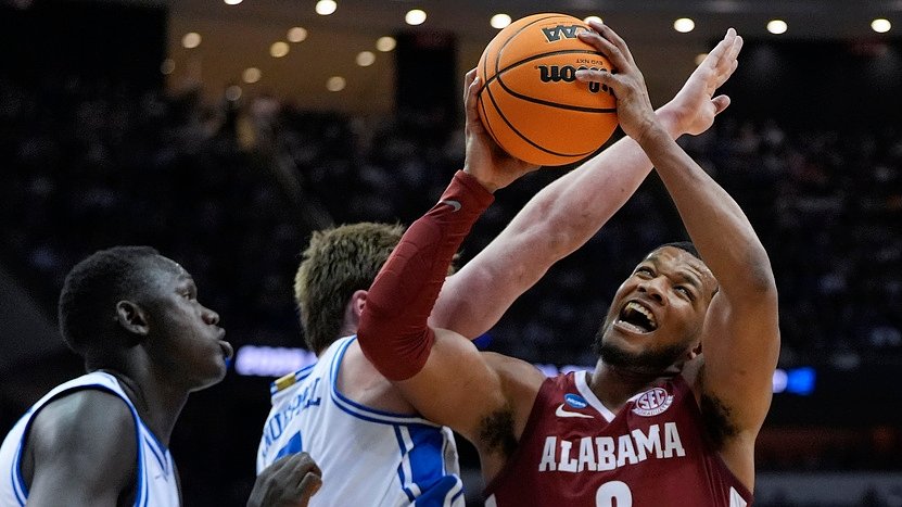 Former Alabama guard in a different position at NBA Summer League this year