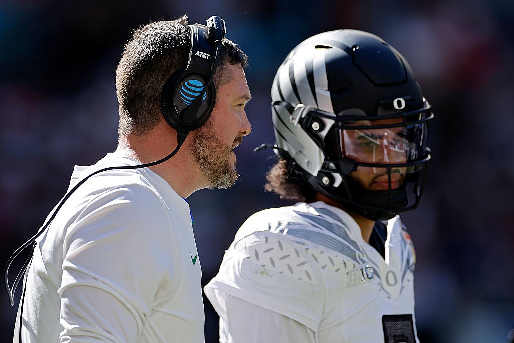 Dan Lanning explains Dante Moore’s absence from postgame press conference at Oklahoma State