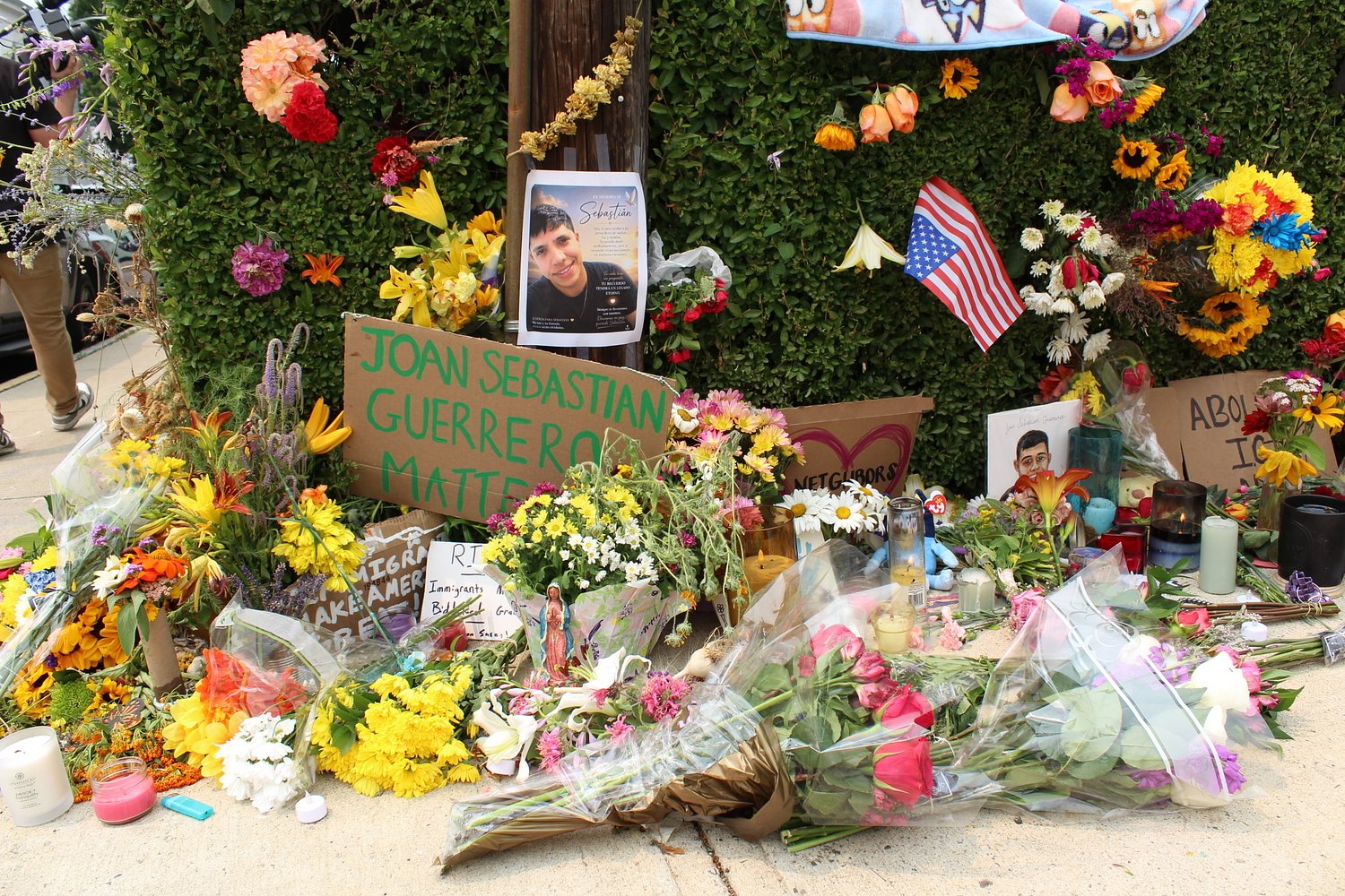 Fundraiser collects money for family of man killed by ICE agent in Maine
